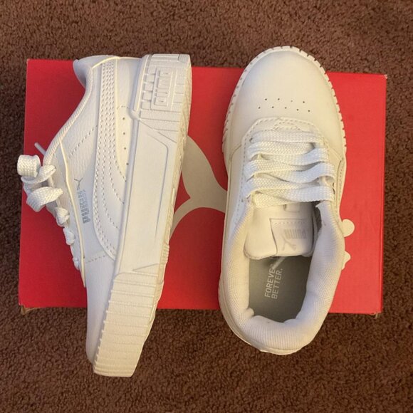 PUMA Kids White Formstrip Sneakers – Size 11C | Classic Lace-Up Shoes - Picture 1 of 2